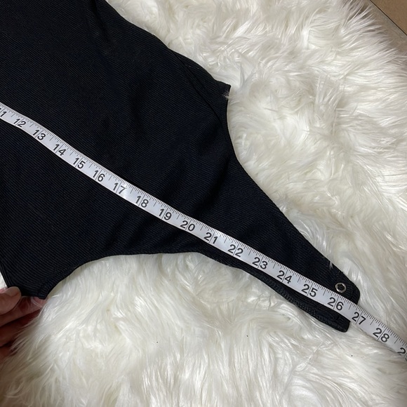 NWT (XS) Danielle Bernstein shirt thong high neck ribbed black high leg bodysuit - Picture 9 of 11